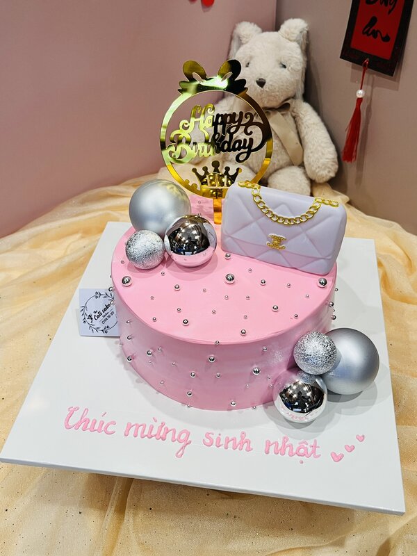 bánh sinh nhật màu hồng cute bánh sinh nhật màu hồng cute the cati cake