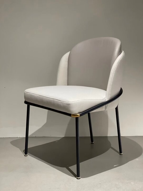 Alda Chair - Image 3