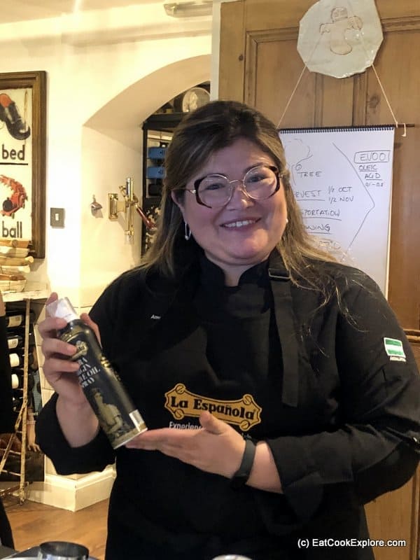 Cooking with La Espanola Extra Virgin Olive Oil 2 La Espanola Olive Oil -Chef Amelia