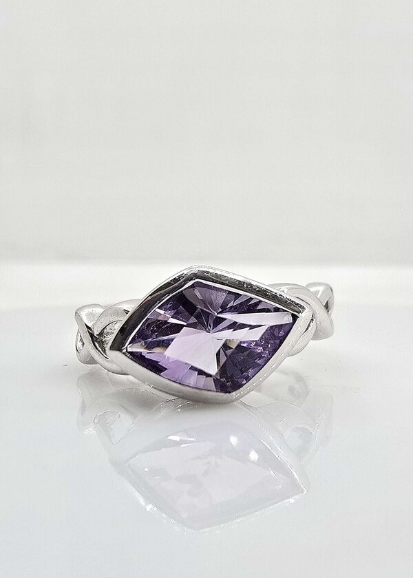 Sterling Silver 1.94ct Amethyst Ring