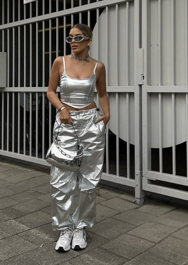 Cargo Plateado Espacial