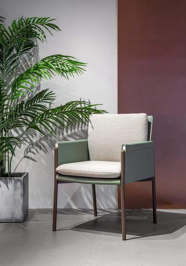 Markov Chair - Image 5