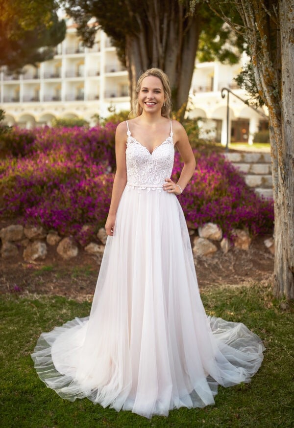 verspieltes Boho Brautkleid