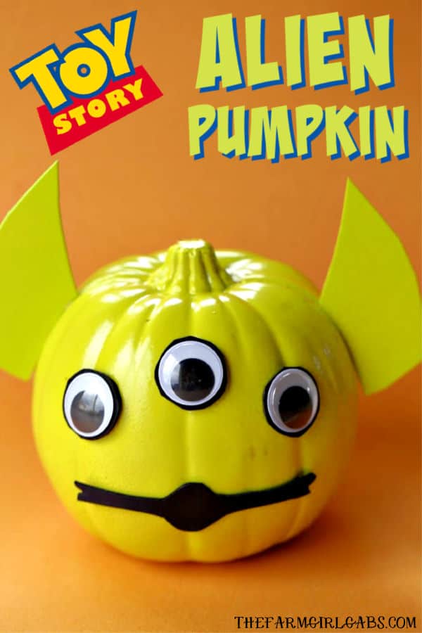 Oooooh......pumpkins! This Toy Story Alien Pumpkin is a fun Halloween no-carve pumpkin craft. It will be a hit with the kids and Andy’s toys. #ToyStory #Pumpkin #HalloweenCraft #HalloweenDecor #Disney #DisneyCraft #ToyStoryLand #WaltDisneyWorld