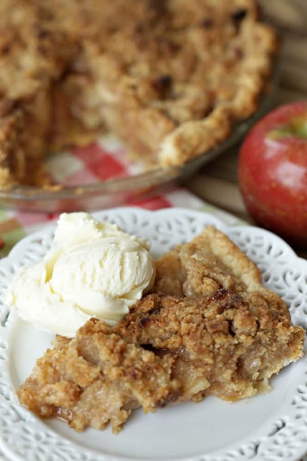 Apple Pie is about as American as you can get. A slice of this Apple Crumb Pie is perfect to enjoy for Thanksgiving dessert or any time of the year. #applepie #applecrumbpie #pie #pierecipe #dessert #baking #Thanksgivingrecipe #thanksgivingdessert #applerecipes