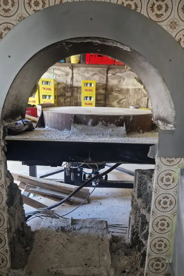 Realizzazione forno pizza rotante a legna