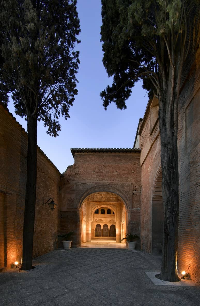 Parador Alhambra Restaurante Arabe