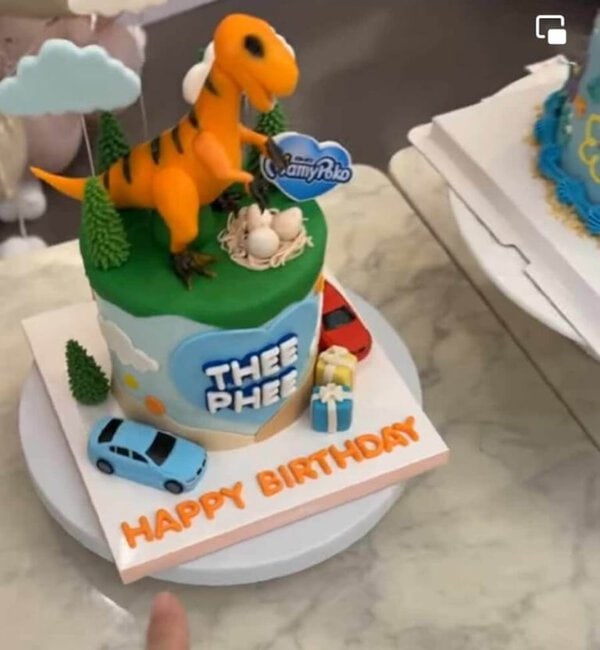 เค้กวันเกิด น้องแฝด ลูก คุณบีม กวี