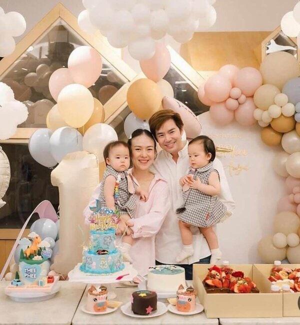 เค้กวันเกิด น้องแฝด ลูก คุณบีม กวี