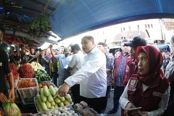 Wali Kota Munafri Bersama Gubernur Sulsel Pantau Harga Pangan di Pasar Terong