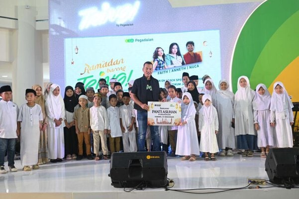 PT Pegadaian Kantor Wilayah SulSelBarRa Maluku Berikan Santunan kepada Anak Panti Asuhan dalam Acara Ramadhan Bareng Tring di Mall Panakkukang