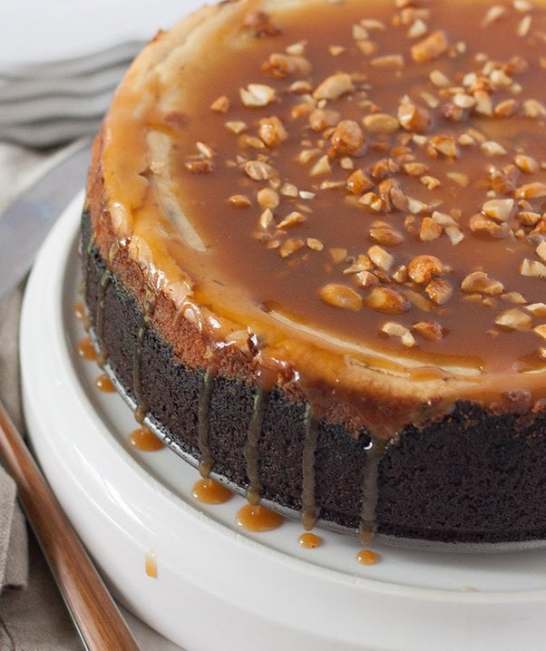 Snickers Cheesecake