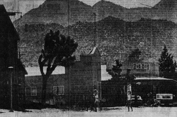 mane street to red dog image