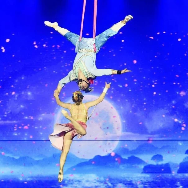 Chaoyang Theatre - Acrobatics Show