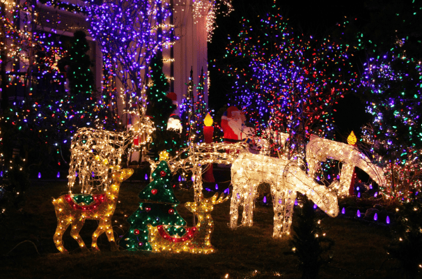 Folsom-holiday-light-rental this image shows holiday light rental in Folsom, CA