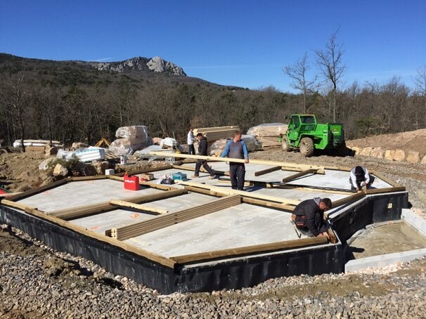 laboratoire d'apidologie en bois massif