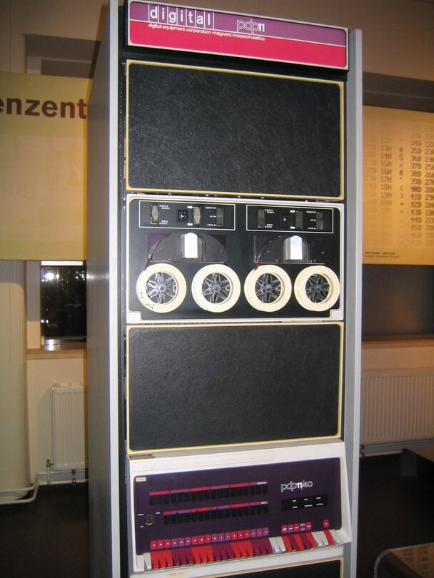 Teil einer PDP-11, dem Minicomputer mit Unix