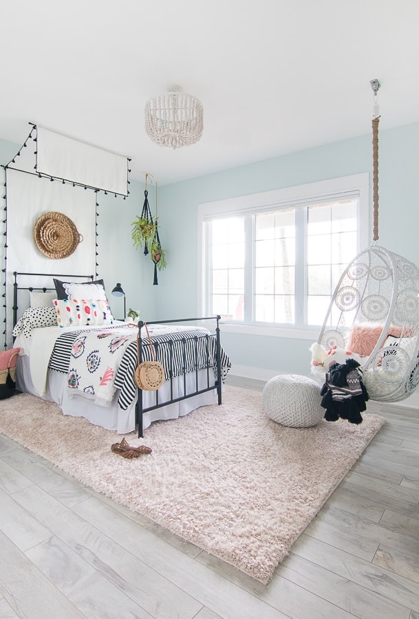 Black White Boho Tween Girl Room Decor