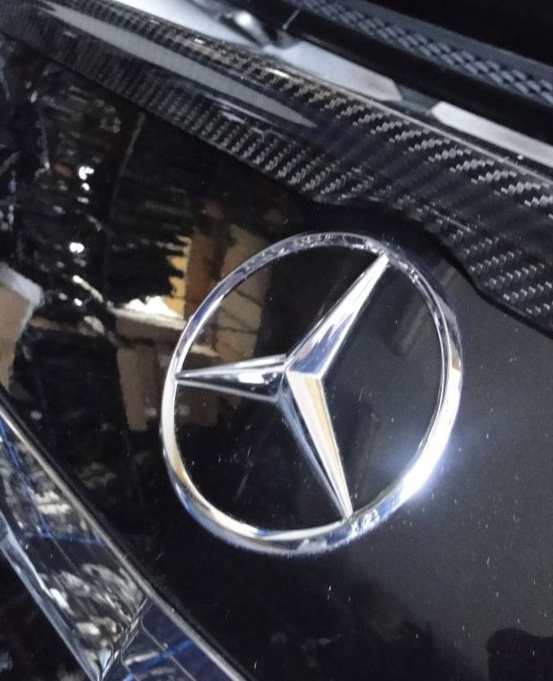 E KLASA W212 63 AMG ZDERZAK + KLAPA + LAMPA CARBON - obrazek 3