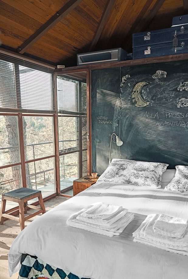 sc-bedroom-treehouse-1539876987 sc-bedroom-treehouse-1539876987 bedroom ideas 75 Bedroom Ideas That Are The Very Definition Of Beauty Sleep sc bedroom treehouse 1539876987