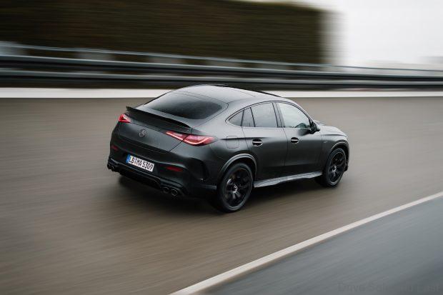 2026 / Mercedes-AMG GLC 53 4MATIC+ Coupé / Energieverbrauch kombiniert: 9,7-9,2 l/100 km / CO2-Emissionen kombiniert: 220-209 g/km | CO2-Klasse: G;Mercedes-AMG GLC 53 4MATIC+ Coupé / Energieverbrauch kombiniert: 9,7-9,2 l/100 km / CO2-Emissionen kombiniert: 220-209 g/km | CO2-Klasse: G*2026 | Mercedes-AMG GLC 53 4MATIC+ Coupé / combined fuel consumption: 9.7-9.2 l/100 km | combined CO2-emissions: 220-209 g/km | CO2-class: G;Mercedes-AMG GLC 53 4MATIC+ Coupé / combined fuel consumption: 9.7-9.2 l/100 km | combined CO2-emissions: 220-209 g/km | CO2-class: G*