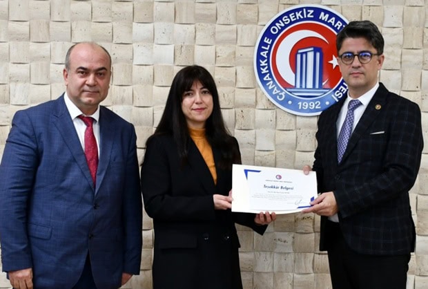 Başarılı Akademisyenler Ödüllendirildi