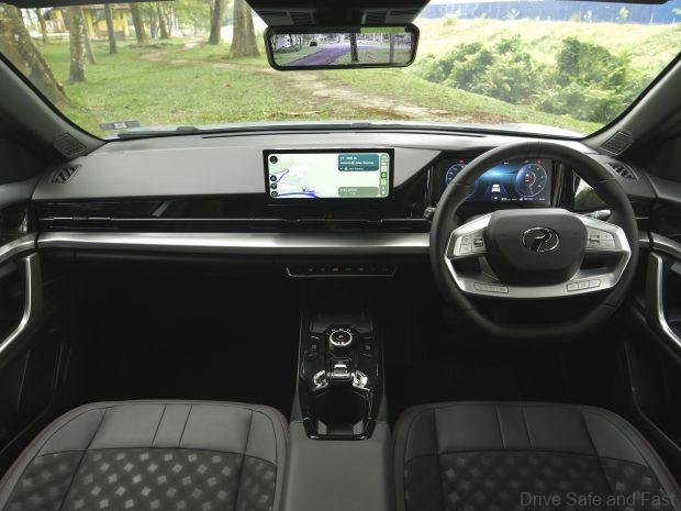 Perodua QV-E cabin