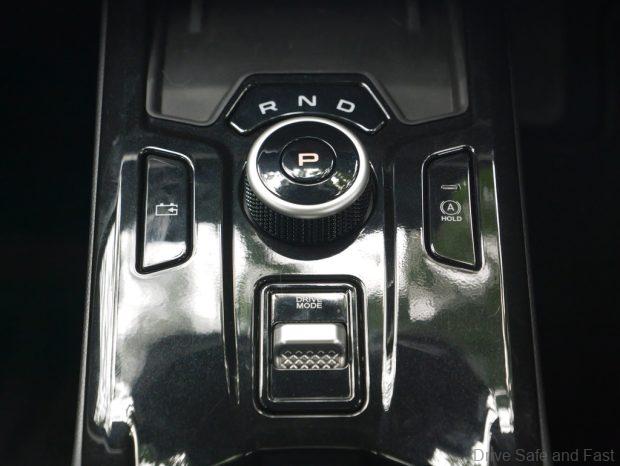 Perodua QV-E gear selector and centre console