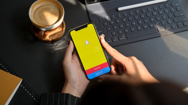 How-to-Remove-Someone-from-a-Snapchat-Group-Chat How to Remove Someone from a Snapchat Group Chat