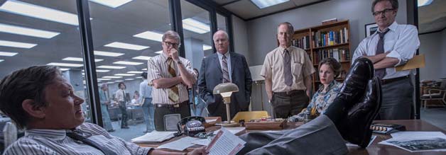 Rabauke vom Dienst: Ben Bradlee (Tom Hanks) ist ein sympathisch-polternder Chefredakteur. Die Redaktion der Washington Post steht stramm.