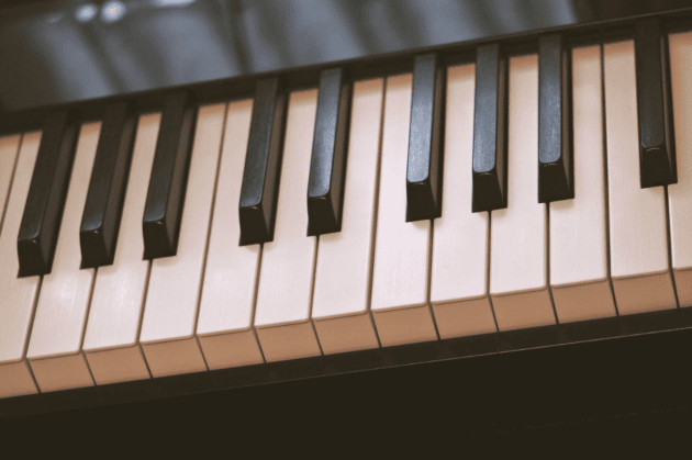 tomato – film & music