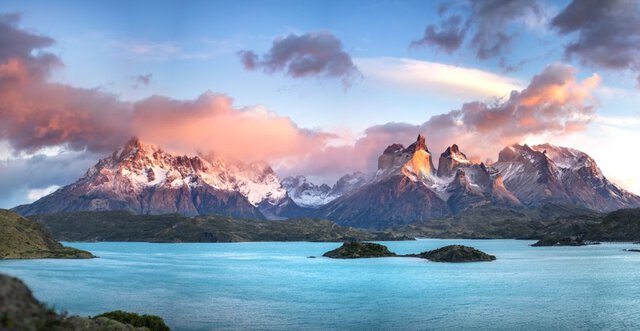Scenic Chilean landscape of rugged mountains, a key highlight in this Chile travel guide.