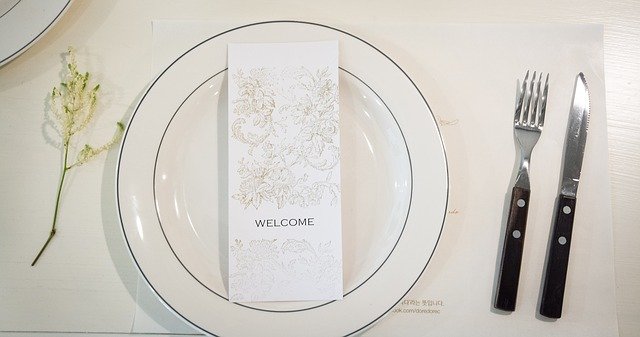 Macron positif au Covid 19 : dîner polémique à l'Élysée