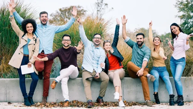 Lessons from the Frontlines: What High-Performing CX Teams Have in Common