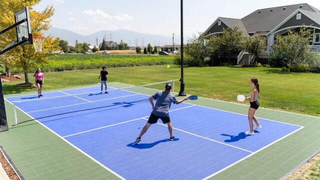 pickleball court construction