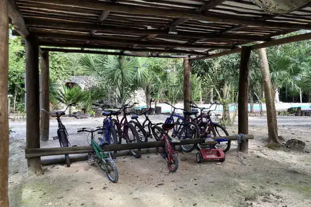 paseo en bicicletas en la selva maya