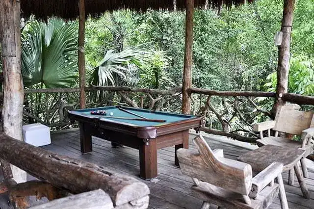 juego de billar en el ecohotel jolie