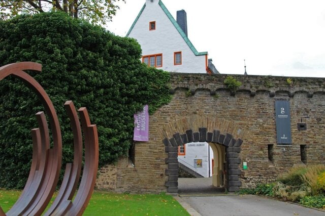 Anfahrt Ludwig Museum, Eingang vom Deutschen Eck (C) Ludwig Museum Koblenz