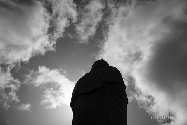 Konica Hexanon AR 35mm f2.8 作例画像 エモい写真が撮れるオールドレンズ 仏像 観音 モノクロ