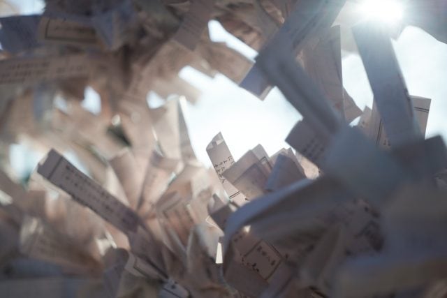 Elmar 5cm f3.5 作例 ライカ銘玉 新春初詣神社おみくじ