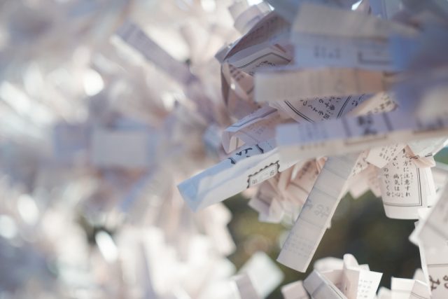 Elmar 5cm f3.5 作例 ライカ銘玉 新春初詣神社おみくじ