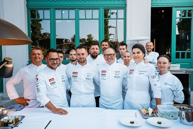 A Szlovák Nemzeti Szakács csapat tagjai a XIII. BELLA VITA találkozón Kassán 2025-ben a VILLA SANDY éttermében