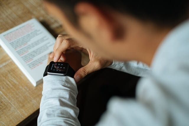 Restart-your-Apple-Watch-Device