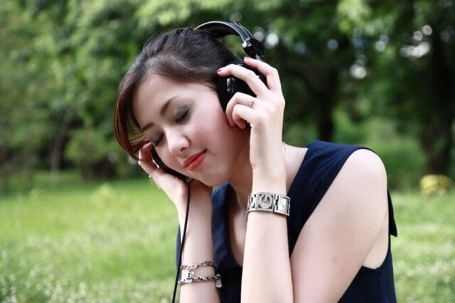 Listening to music as a quick way to relax