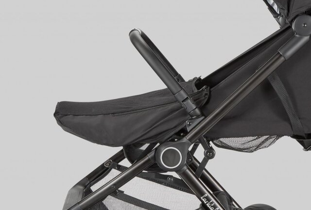 Newborn Foot Barrier