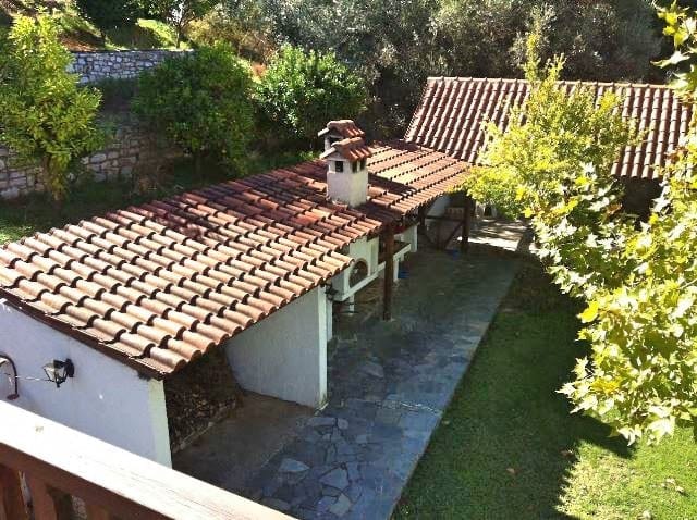 Derveni Villa Corinthia