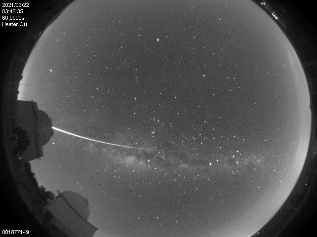 Meteoro rasante registrado em Brazópolis, Minas Gerais - Créditos: Observatório Pico dos Dias