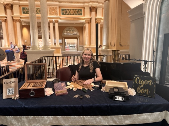 Cigar Bella Cigar Bar at an Elegant Event Venue Cigar Bella cigar roller at an elegant indoor cigar bar station