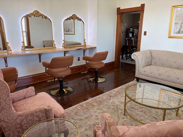 Bridal Salon room