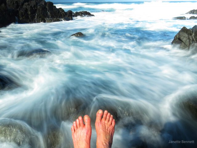 barefoot
